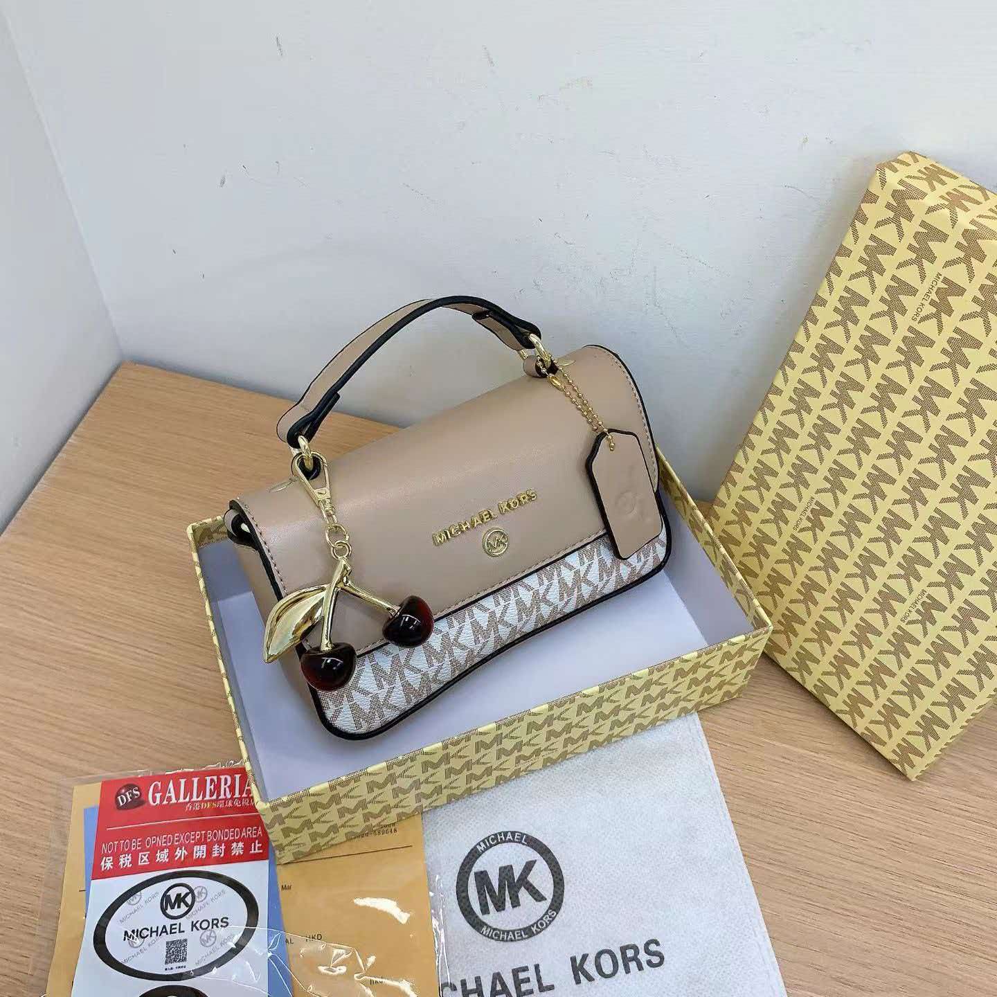 Nuovissima borsa a tracolla di - Women Bags Mk recensione e prezzo